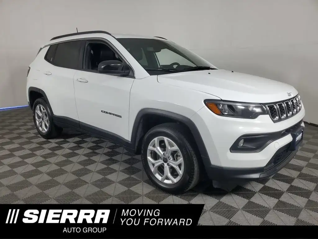 2025 Jeep Compass Latitude 4X4's photo