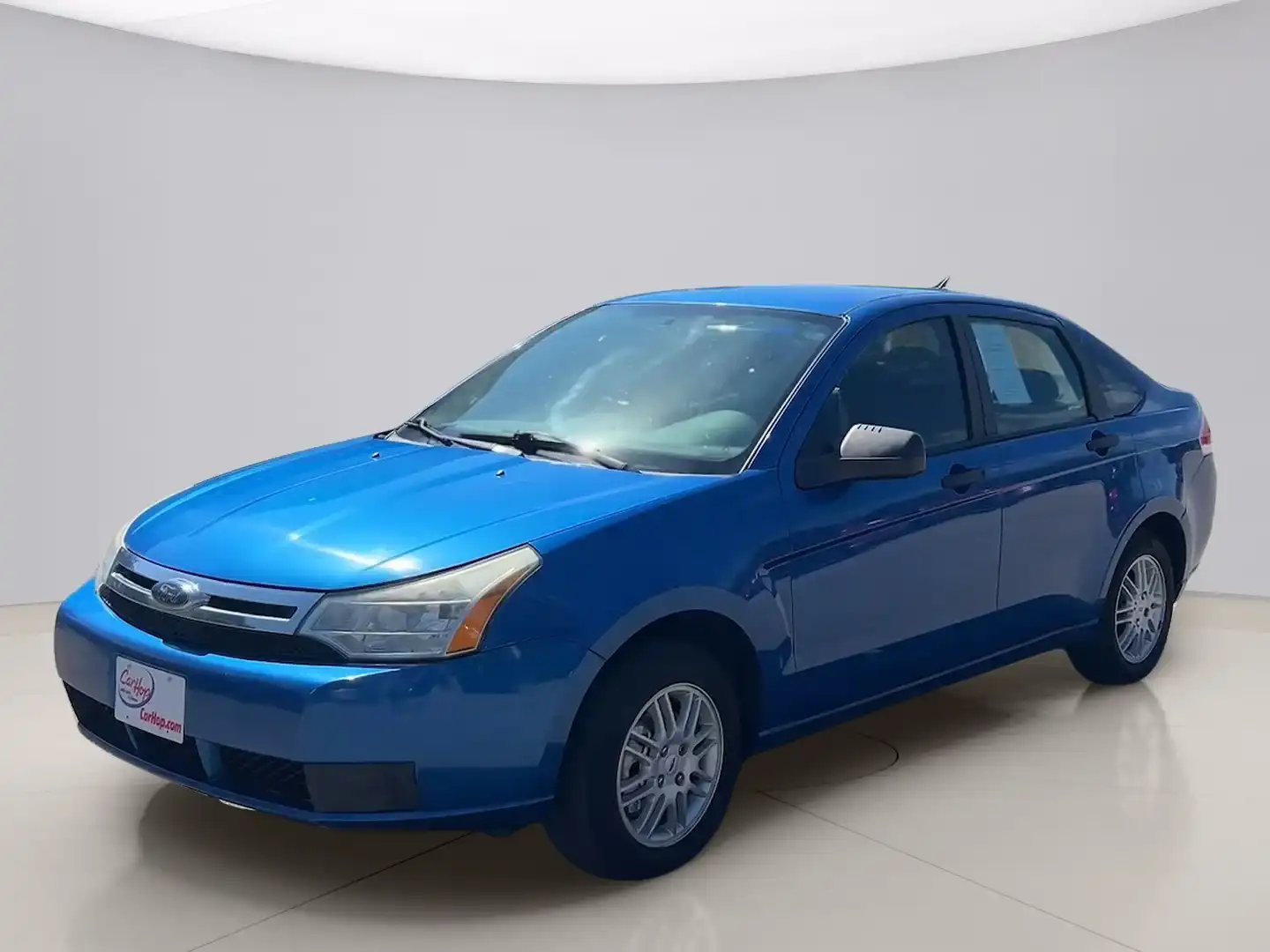 2010 Ford Focus SE's photo