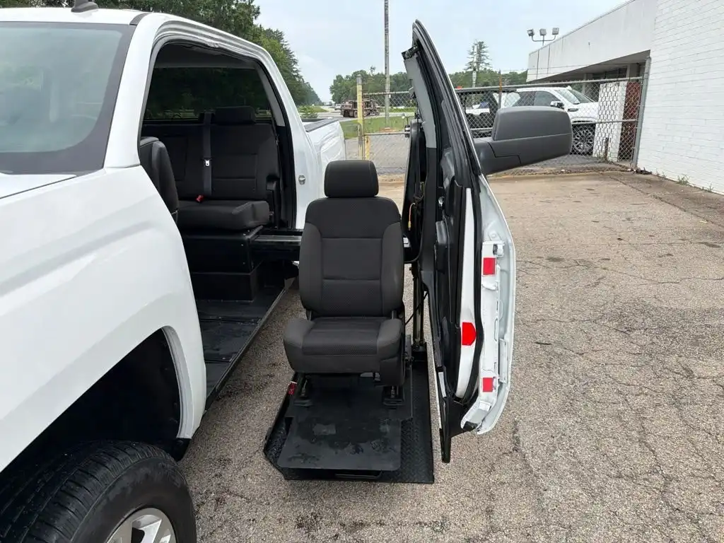 2014 Chevrolet Silverado 1500 LT Crew Cab Short Box's photo