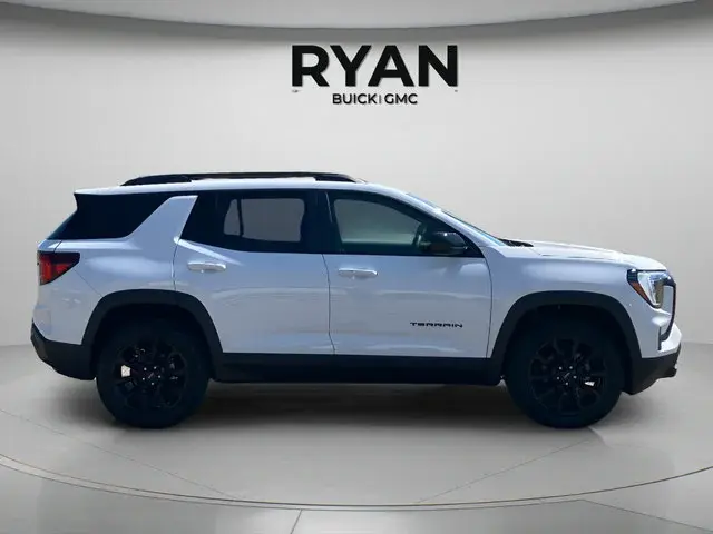 2027 GMC Terrain Elevation AWD photo 3