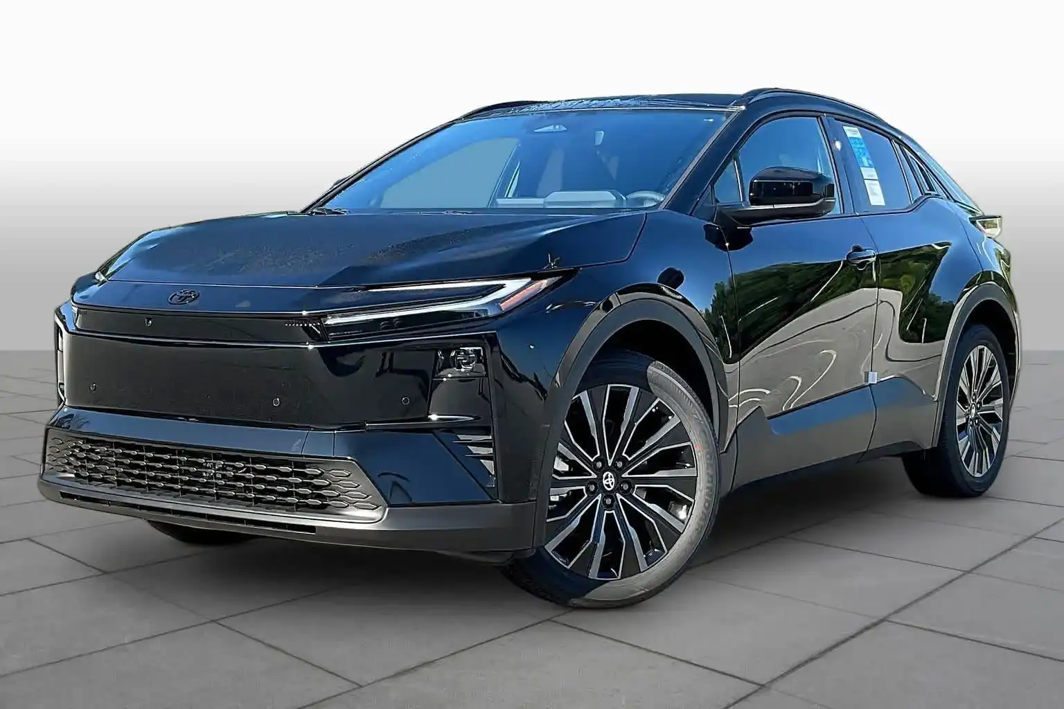2026 Toyota C-HR XSE AWD's photo