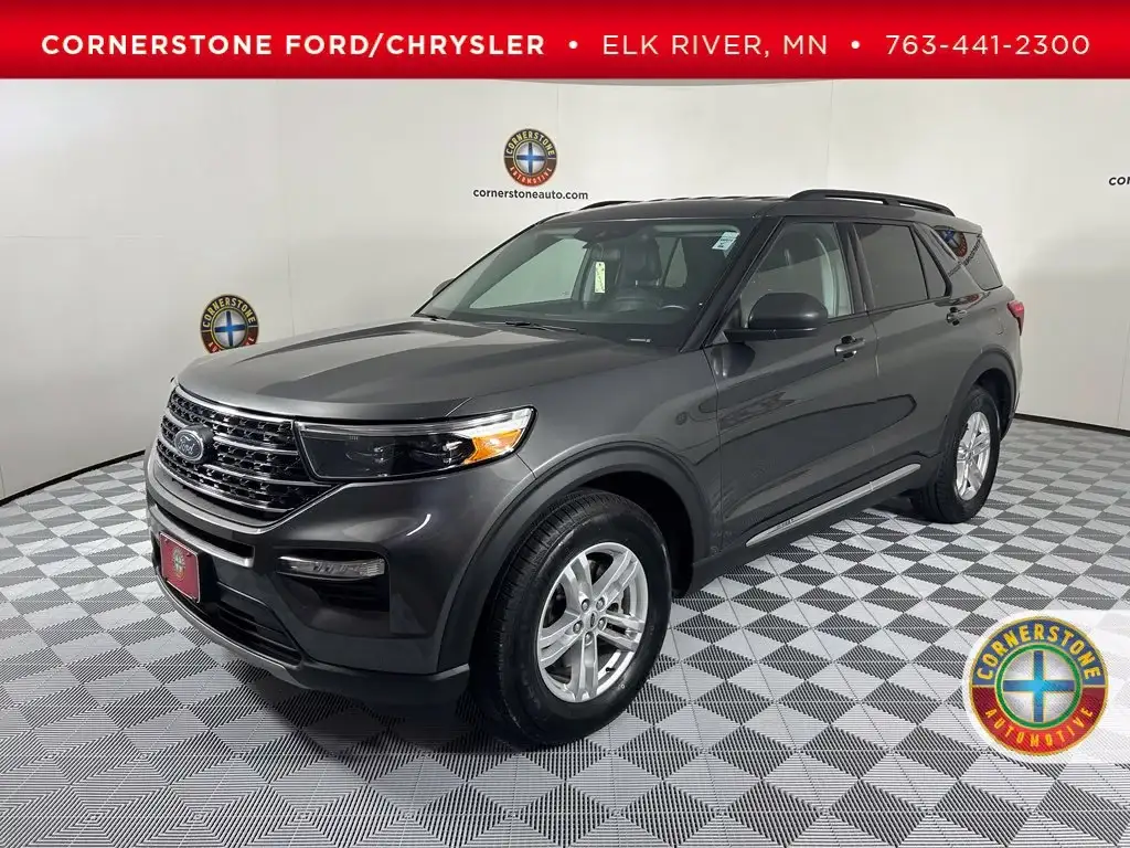 2020 Ford Explorer XLT 4WD photo 1