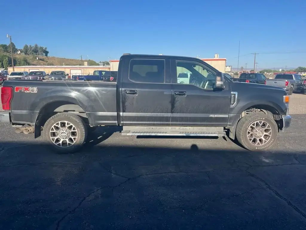 2020 Ford F-250 Lariat 4x4 Crew Cab 6-3/4' Box's photo