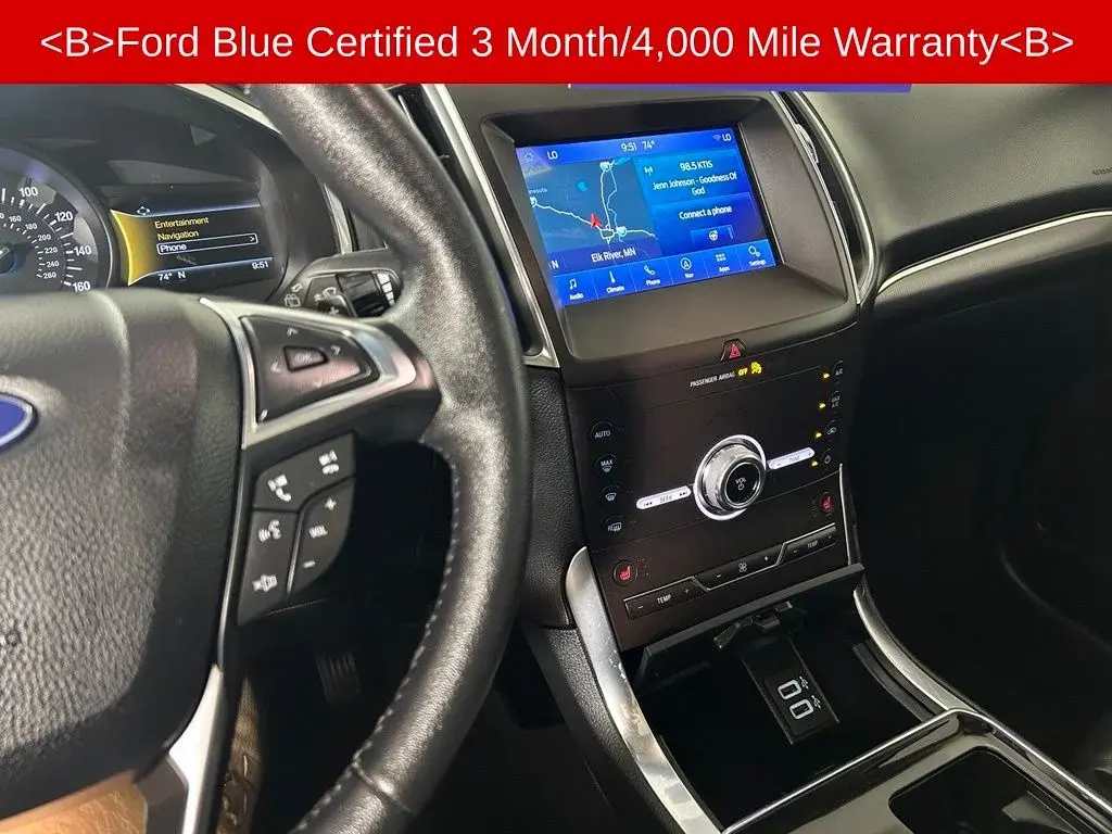 2020 Ford Edge Titanium AWD photo 3