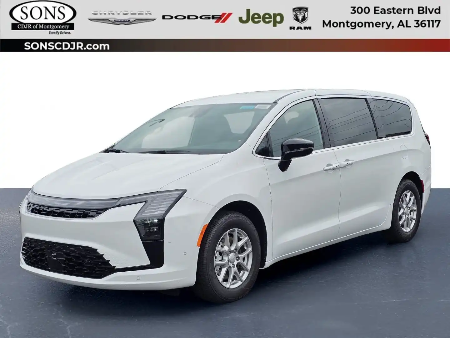 2027 Chrysler Pacifica Select's photo