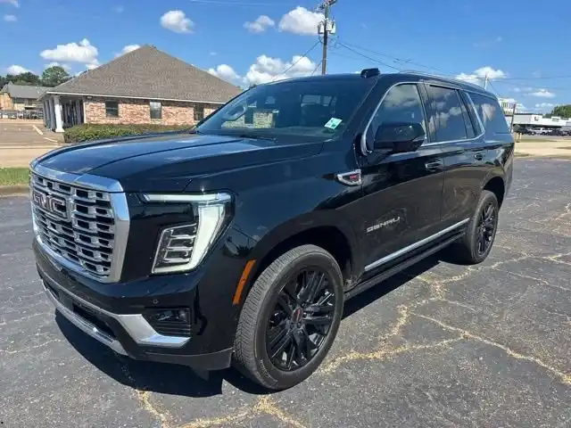 2025 GMC Yukon Denali 2WD's photo
