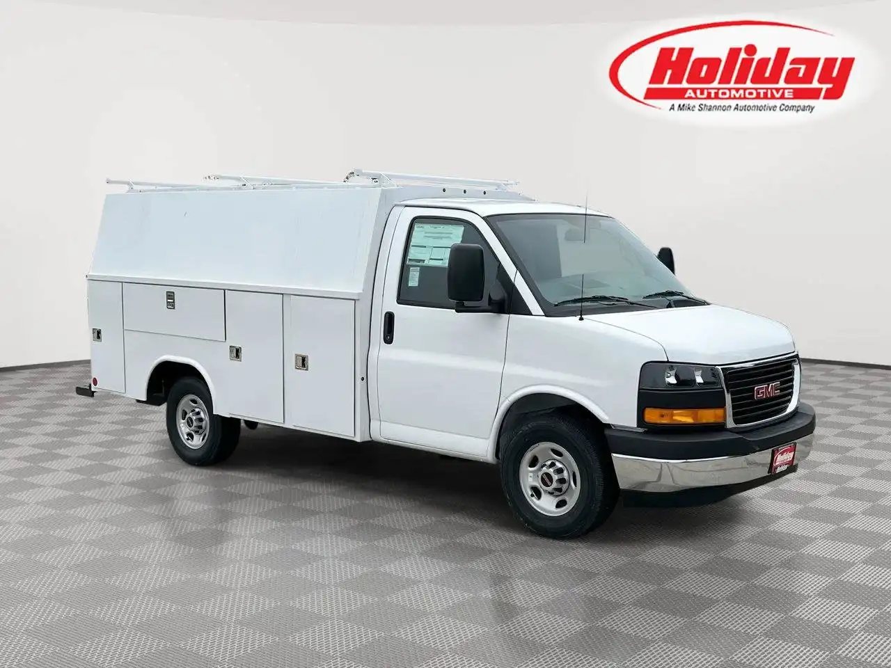 2026 GMC Savana 3500 139 in WB's photo