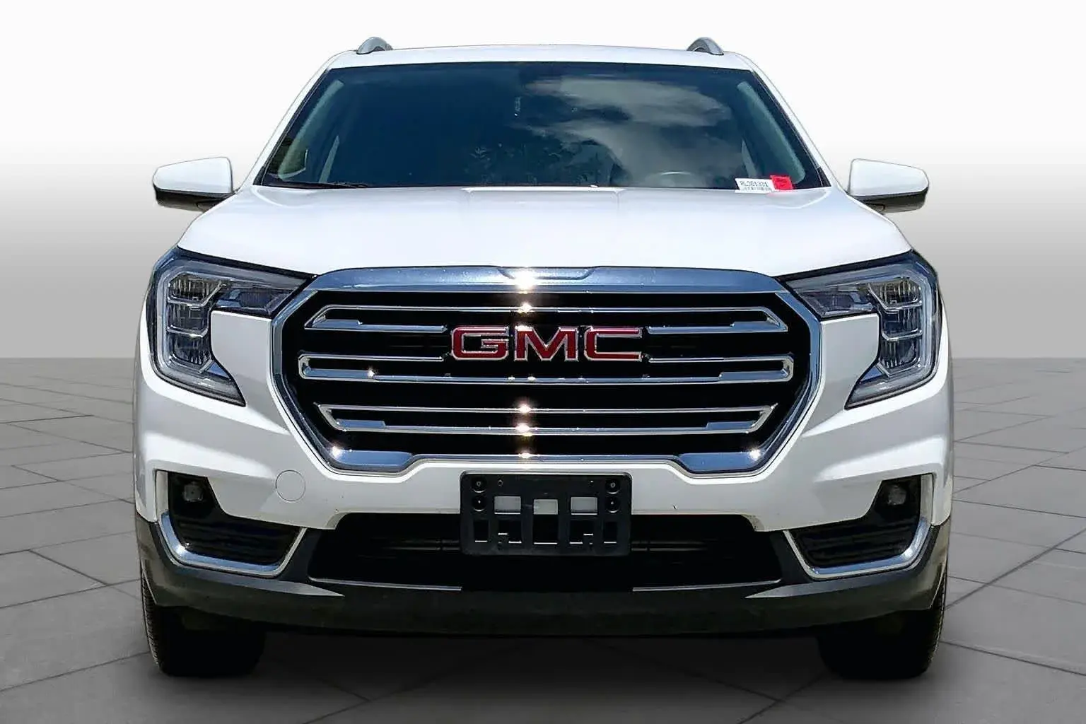 2024 GMC Terrain SLT AWD photo 4