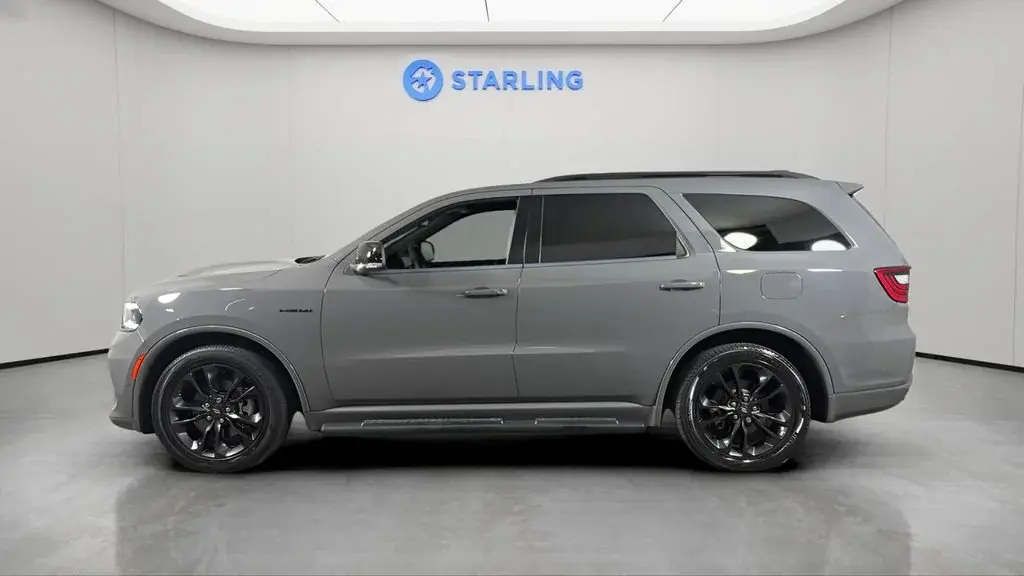 2023 Dodge Durango R/T Plus RWD photo 4
