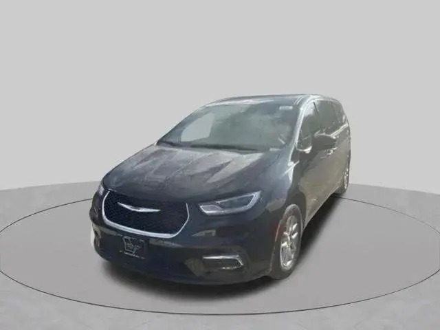 2026 Chrysler Pacifica Select photo 5