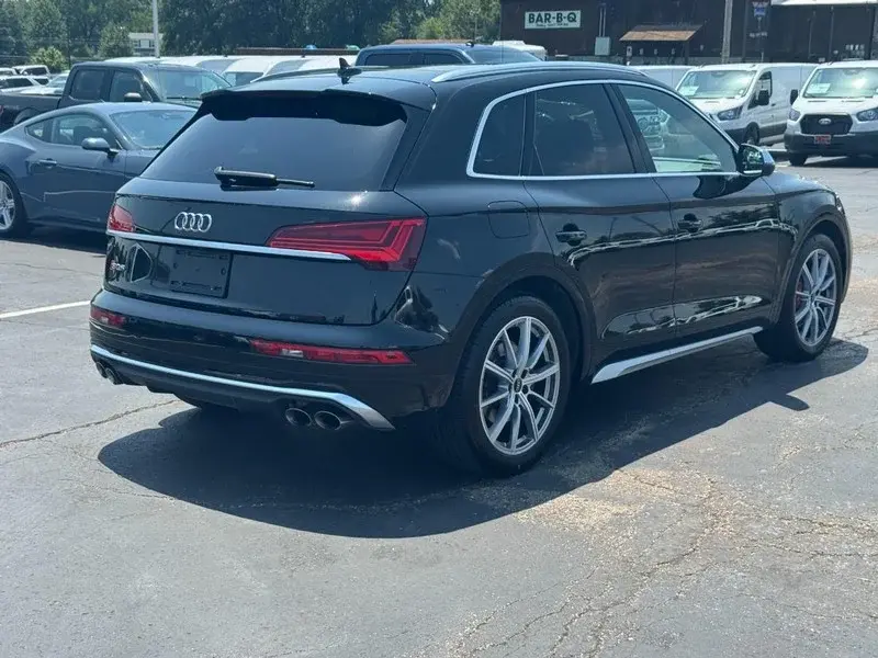 2023 Audi SQ5 Premium Plus photo 3