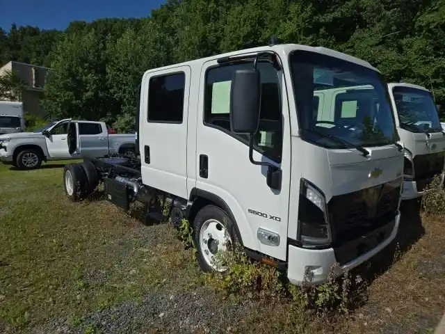 2026 Chevrolet Low Cab Forward's photo