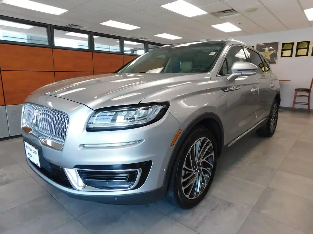 2020 Lincoln Nautilus Reserve AWD's photo