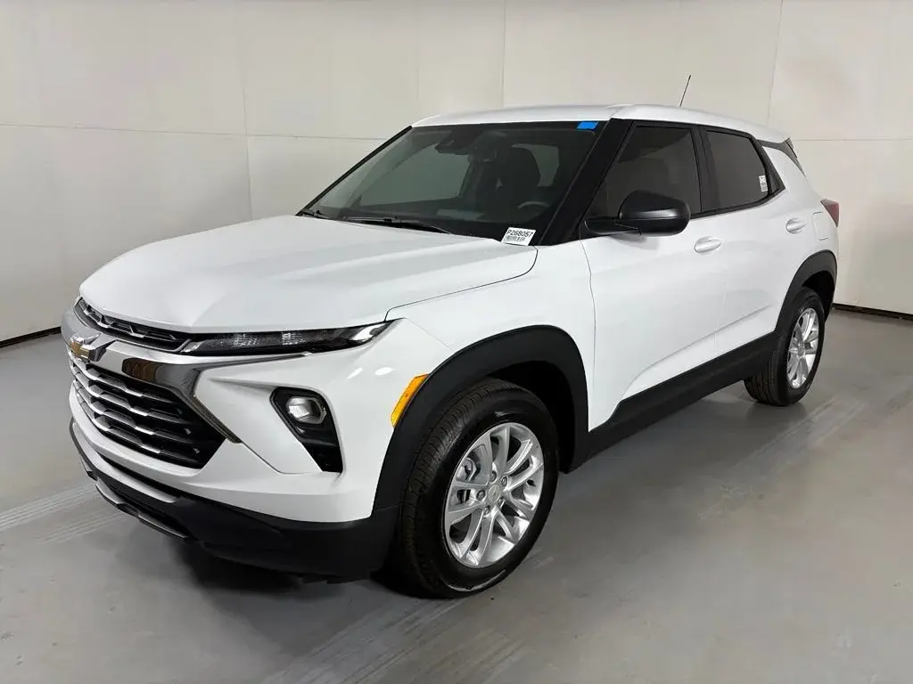 2026 Chevrolet Trailblazer LS photo 5