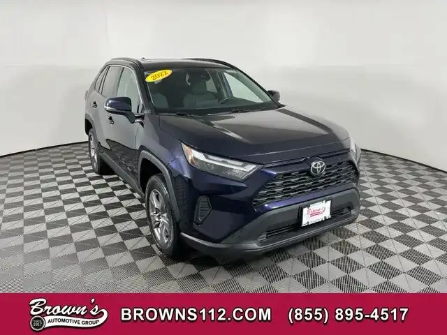 2022 Toyota RAV4 XLE AWD's photo