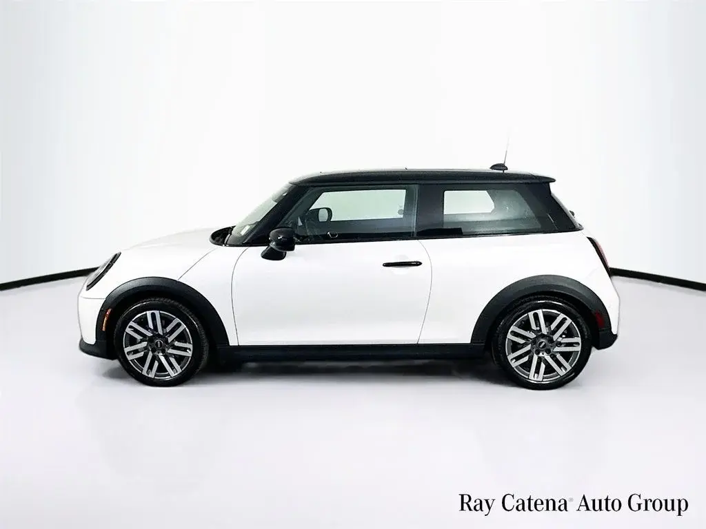 2026 MINI Hardtop undefined photo 4