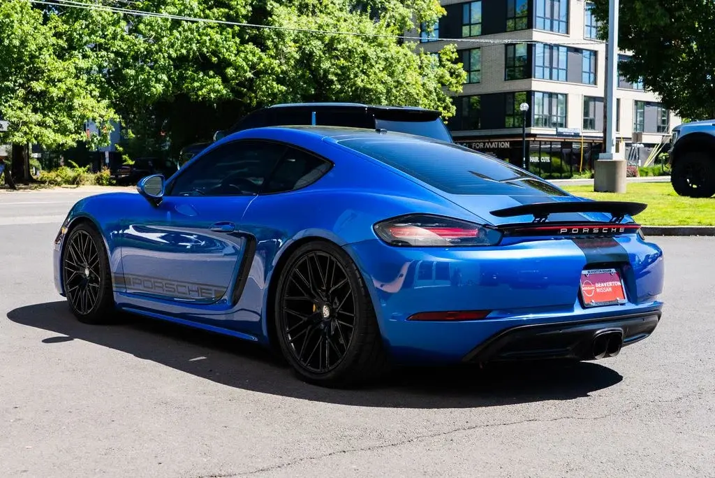 2018 Porsche 718 Cayman photo 4