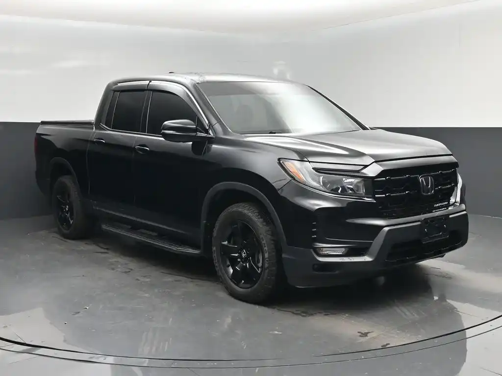 2025 Honda Ridgeline Black Edition's photo