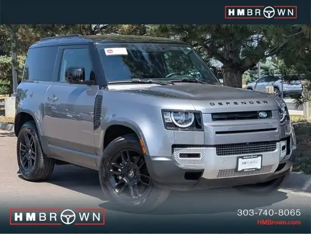 2023 Land Rover Defender S's photo