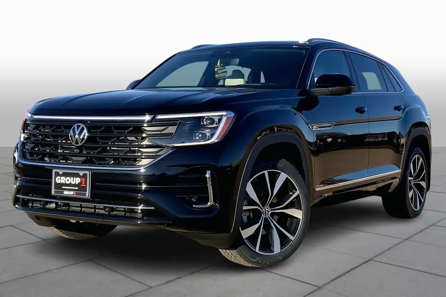 2026 Volkswagen Atlas Cross Sport 2.0T SEL Premium R-Line 4MOTION's photo