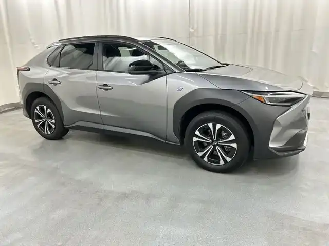 2025 Subaru Solterra Premium CVT's photo