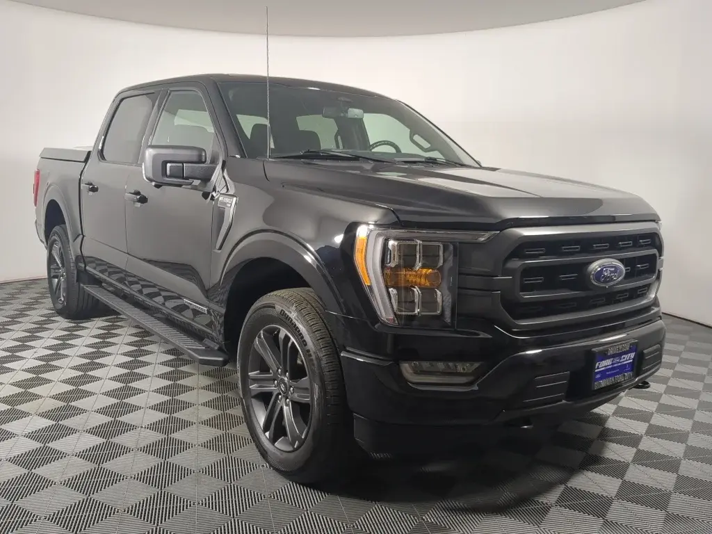 Vehicle Image 2