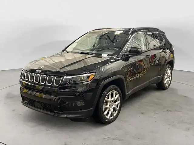 2022 Jeep Compass Latitude Lux 4WD's photo
