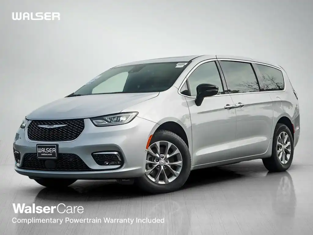 2026 Chrysler Pacifica Select AWD's photo