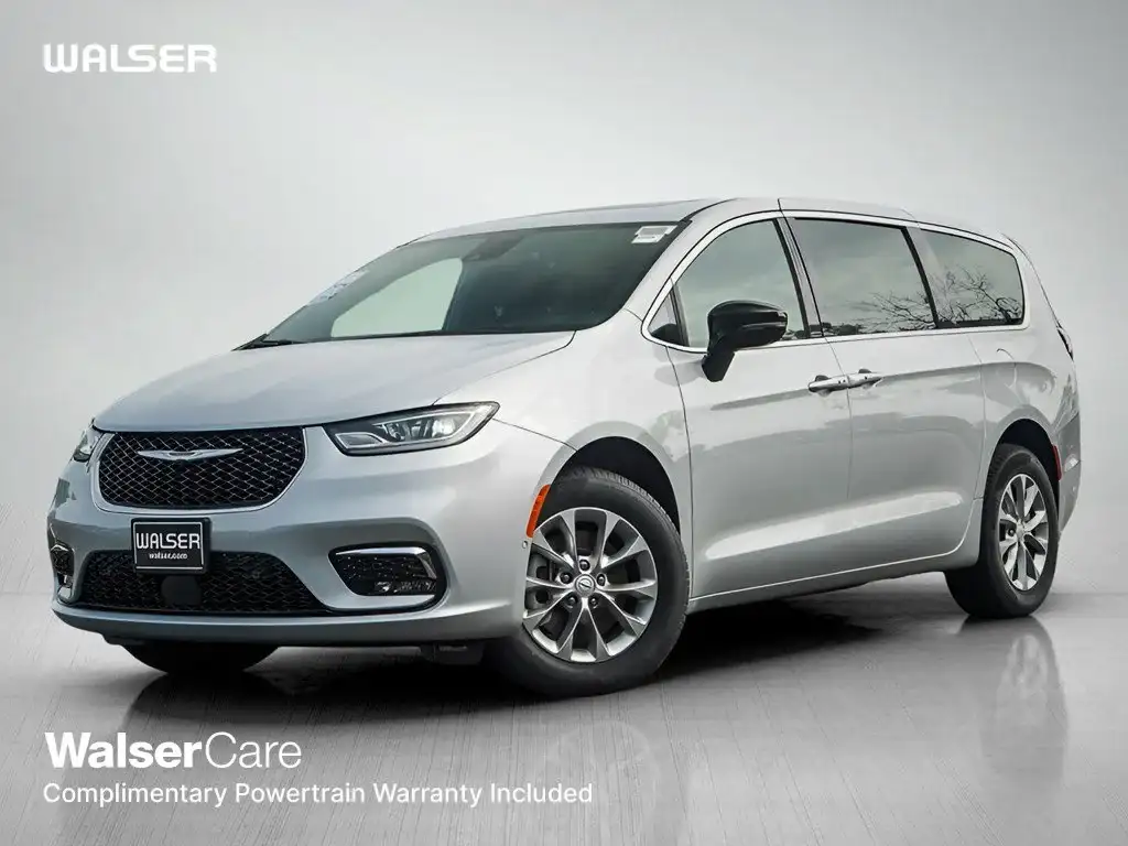 2026 Chrysler Pacifica Select AWD's photo
