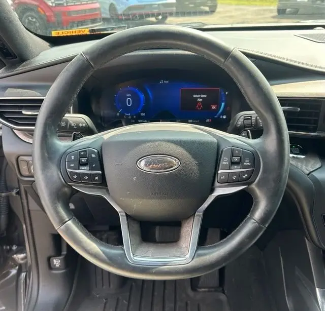 2020 Ford Explorer Platinum 4WD photo 5