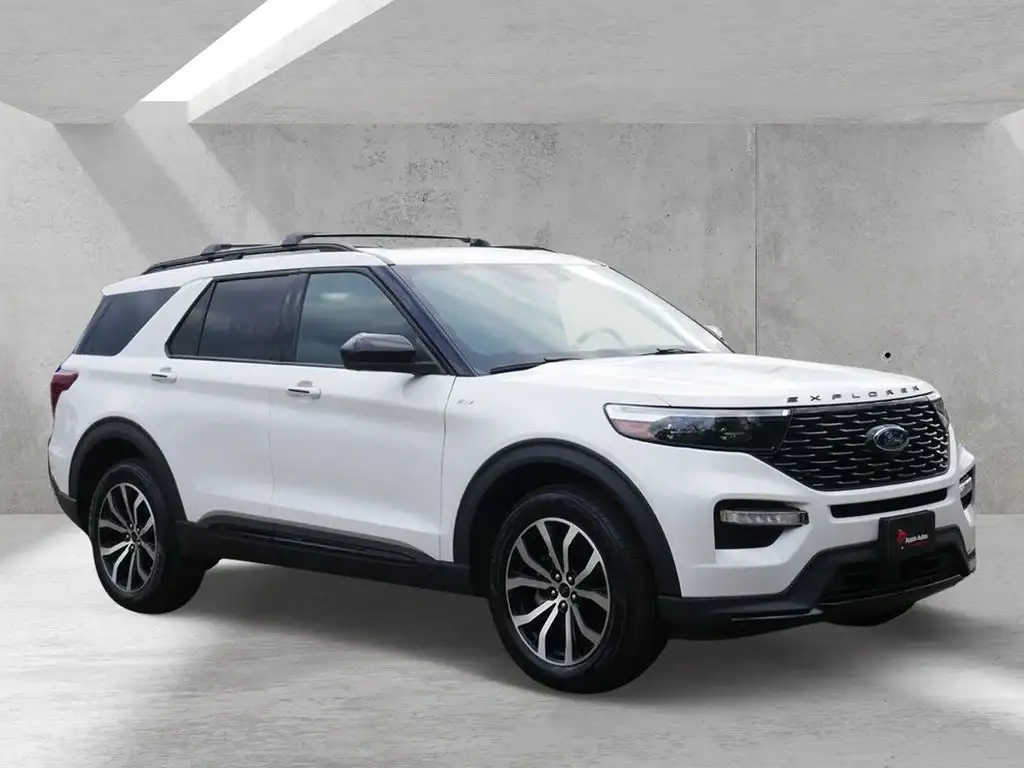 2023 Ford Explorer ST-LINE 4WD's photo