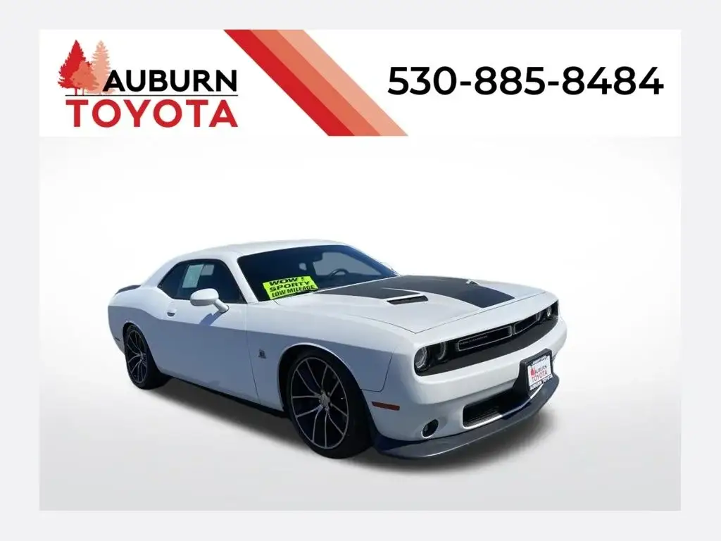 2016 Dodge Challenger Scat Pack photo 1