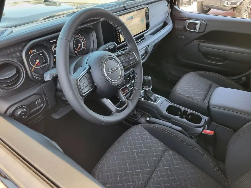 2026 Jeep Gladiator Mojave Auto photo 3