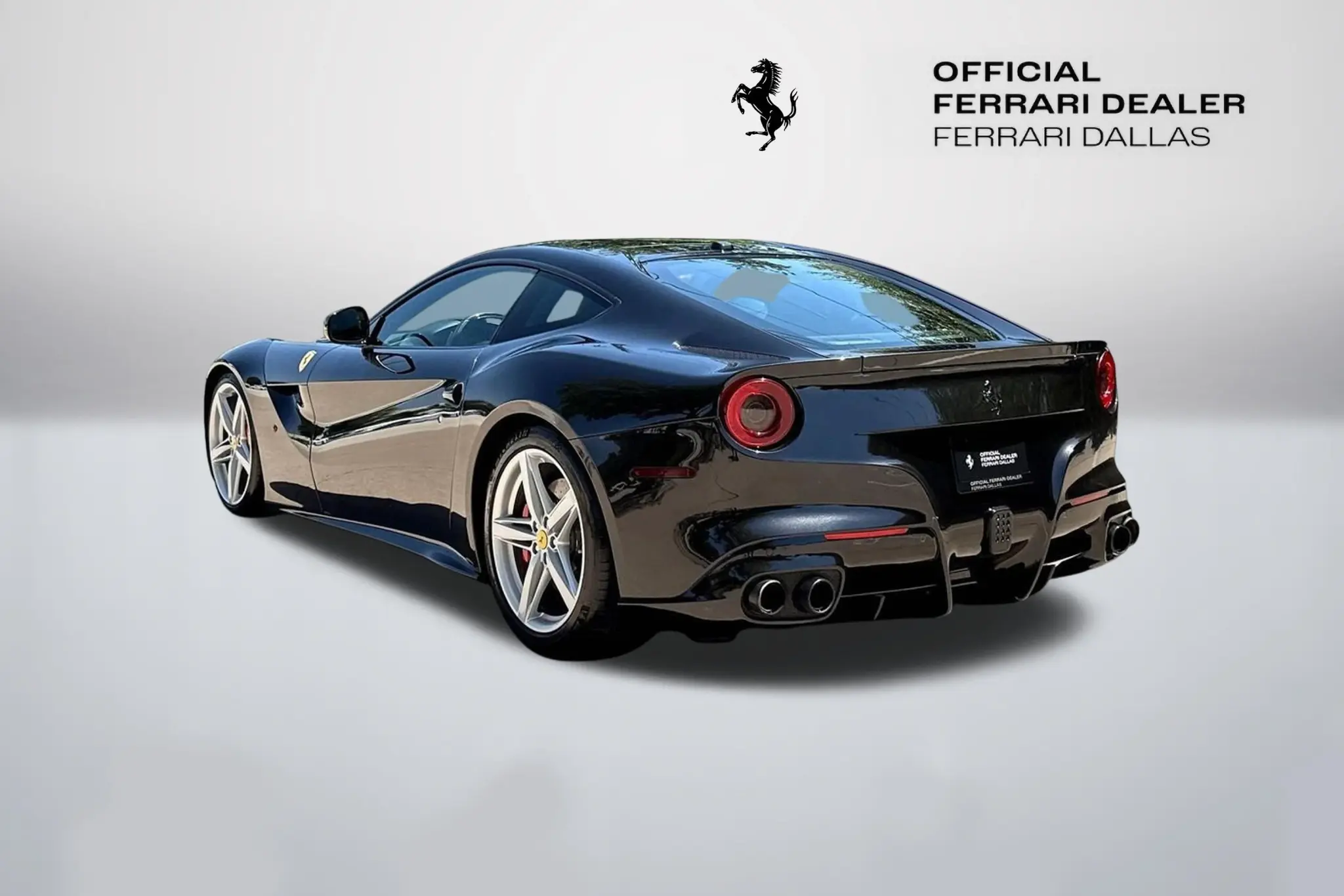2014 Ferrari F12 Base photo 5