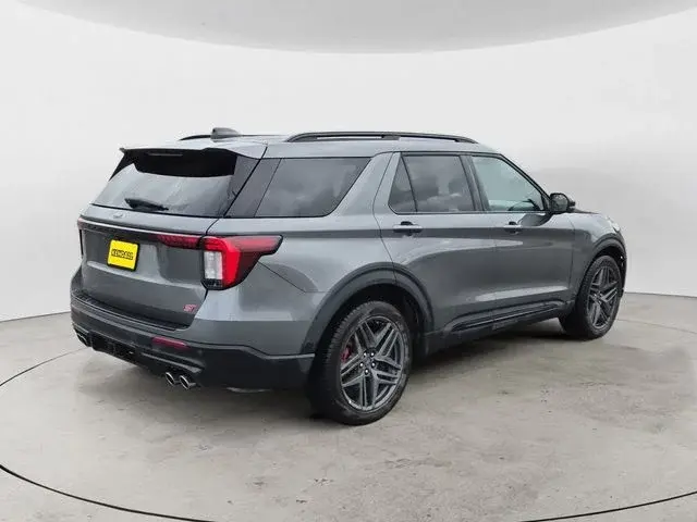2025 Ford Explorer ST 4WD (PL535) photo 5