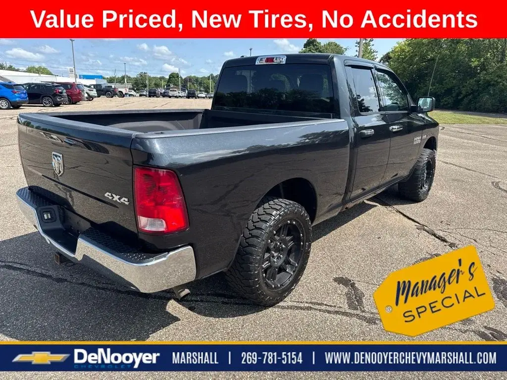2015 RAM 1500 Tradesman 4x4 Quad Cab photo 5