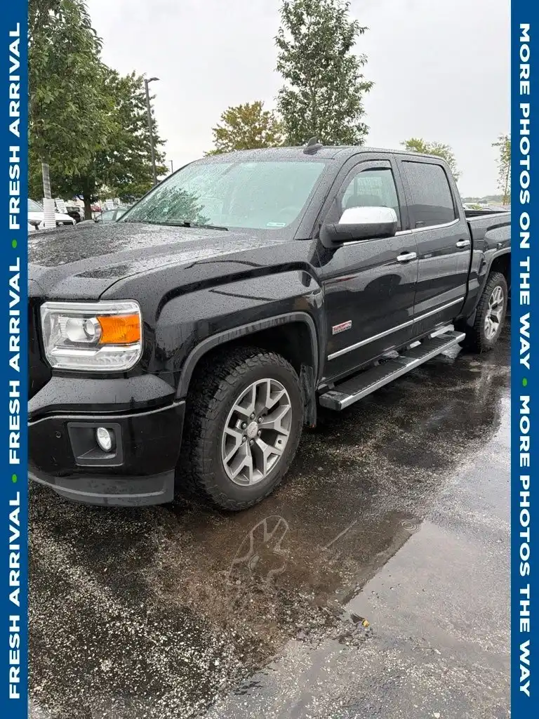 2015 GMC Sierra SLT 4WD Crew Cab SWB's photo