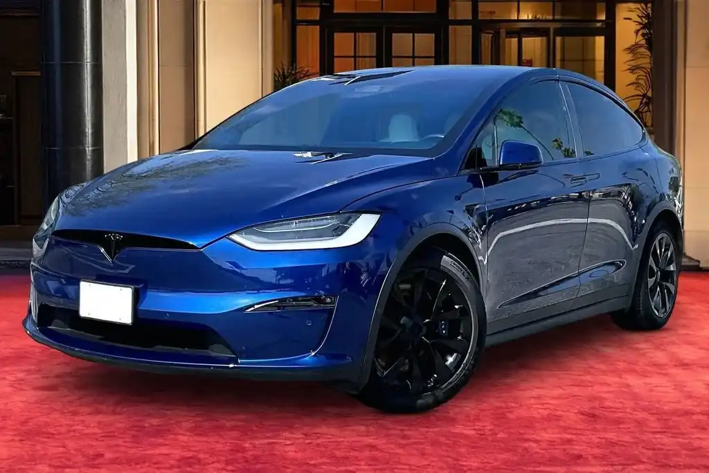 2022 Tesla Model X Plaid's photo