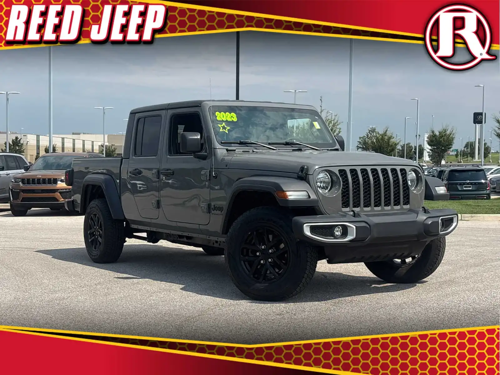 2023 Jeep Gladiator Sport S's photo