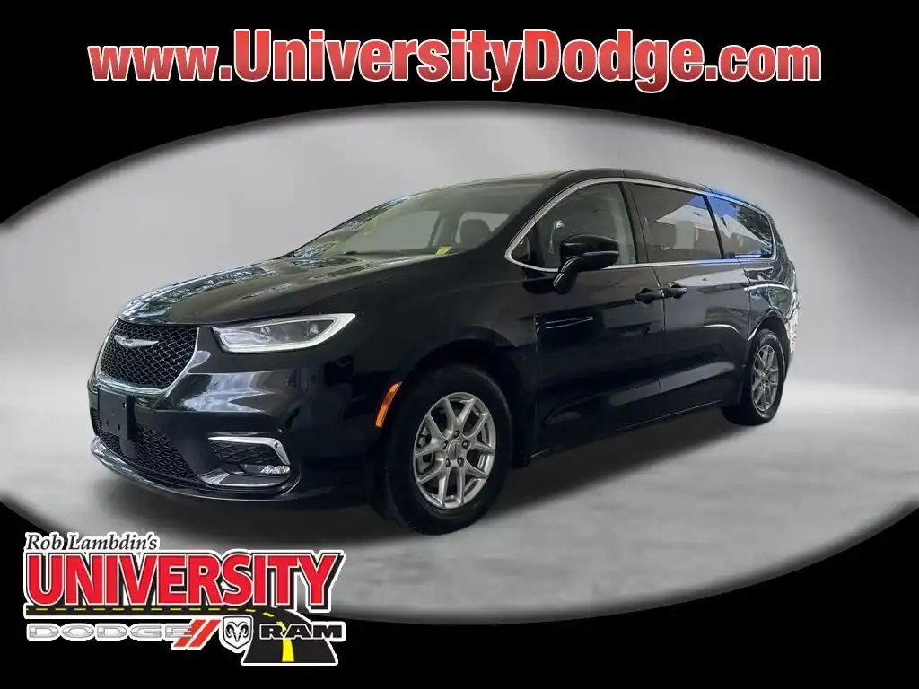 2024 Chrysler Pacifica Touring L's photo