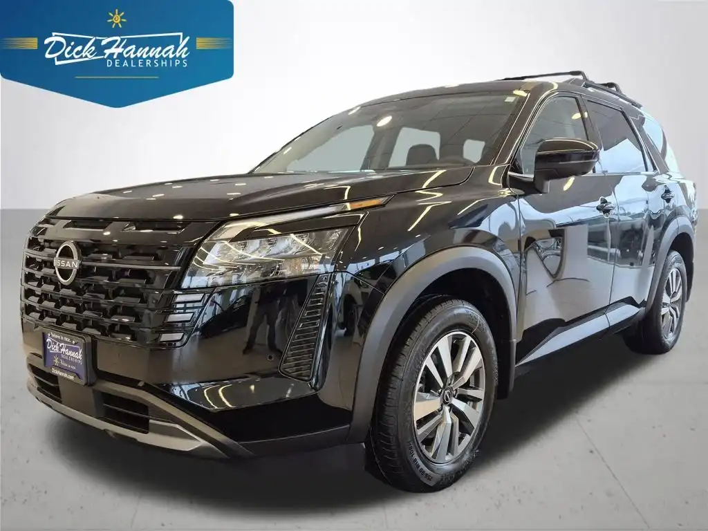 2026 Nissan Pathfinder SL 4WD's photo