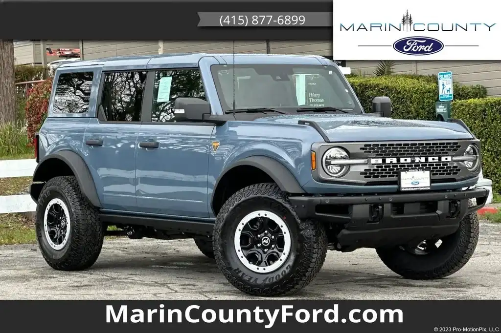2025 Ford Bronco Badlands 4x4's photo