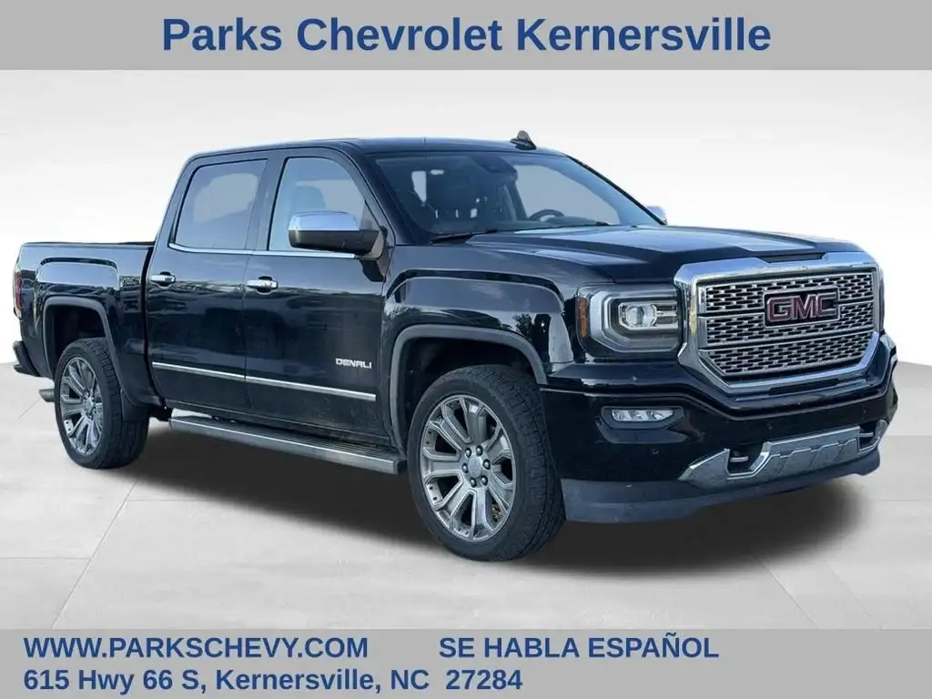 2017 GMC Sierra 4WD Crew Cab Short Box's photo