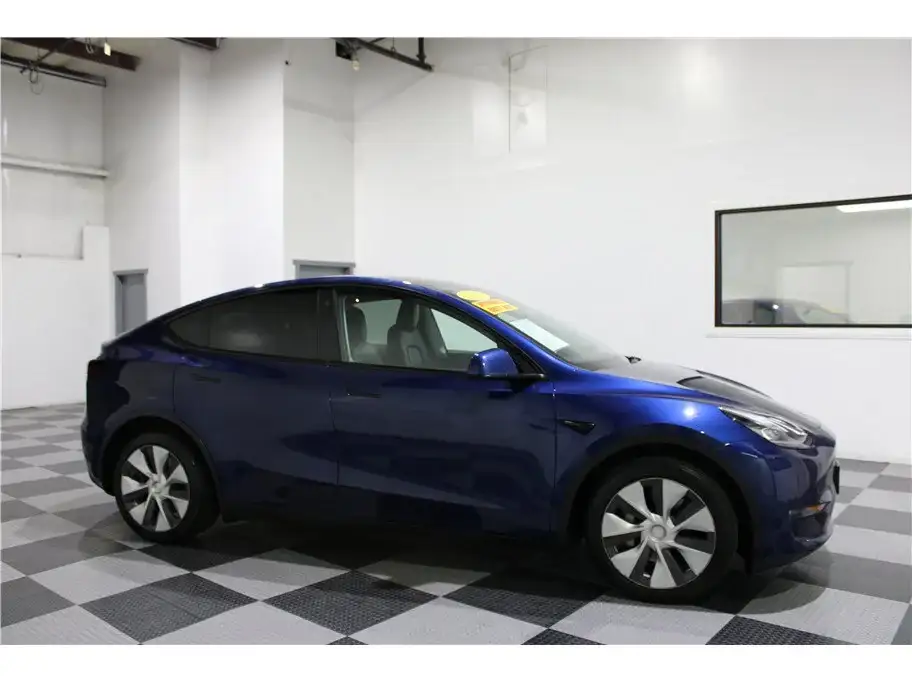 2021 Tesla Model Y Long Range Dual Motor All-Wheel Drive's photo
