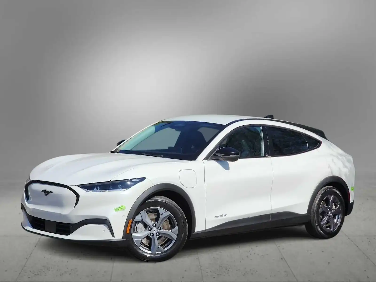 2023 Ford Mustang-Mach-e Select's photo