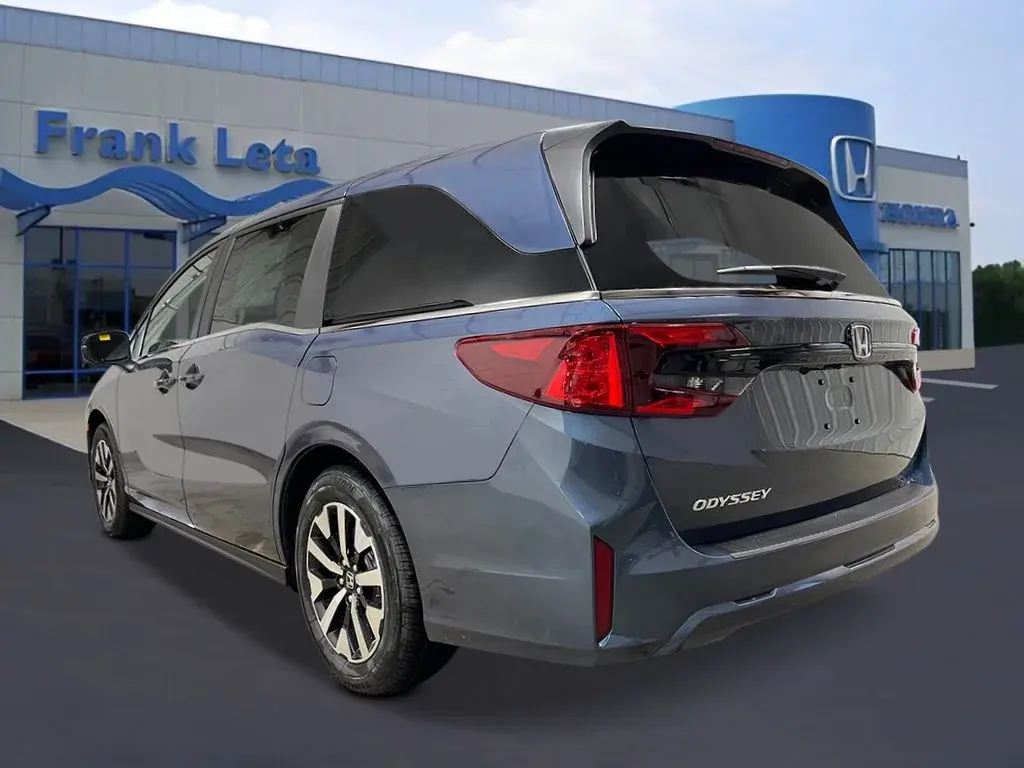 2027 Honda Odyssey EX-L photo 3