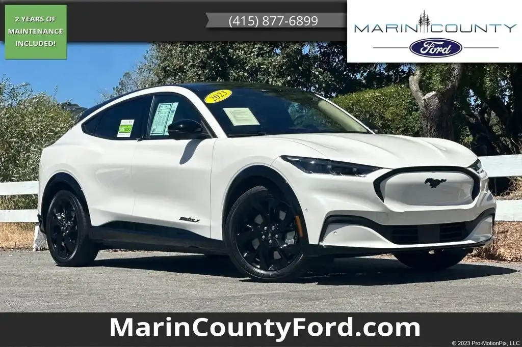 2023 Ford Mustang-Mach-e Premium's photo