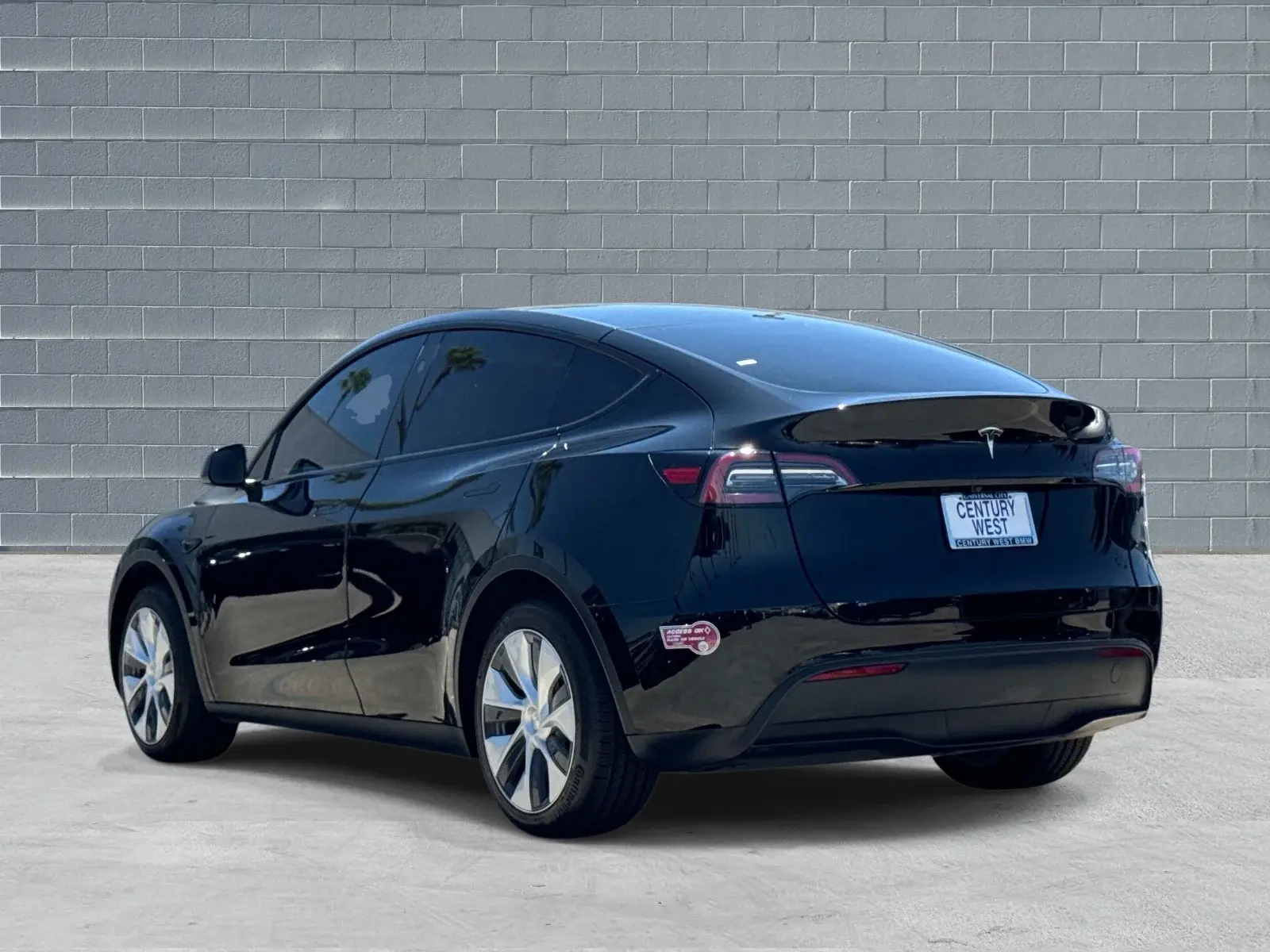 2024 Tesla Model Y Long Range Rear Wheel Drive photo 3