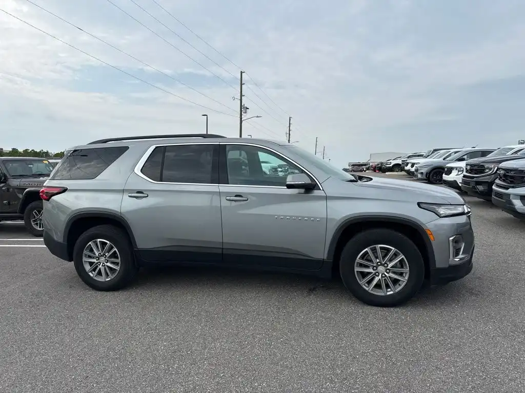 2023 Chevrolet Traverse FWD 1LT's photo