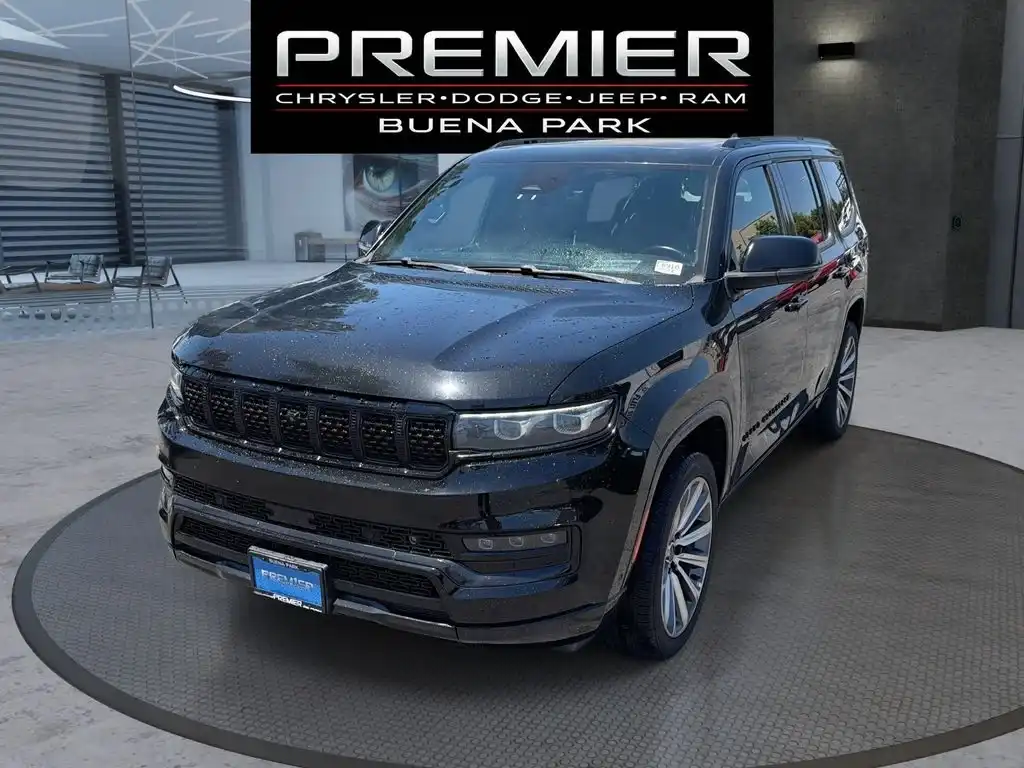 2022 Jeep Grand Wagoneer Series II 4WD's photo